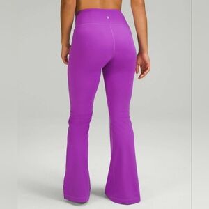 lululemon Groove SHR Flare Pant